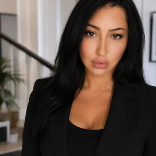 Sara Stranieri Sara Stranieri