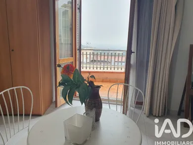 Immobile commericale in Montegranaro