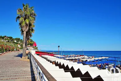 Hotel-ristorante in Albisola Superiore