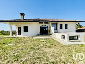 Cascina / Fattoria in Meolo