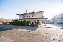 Shop/Premises commercial in Gazzuolo
