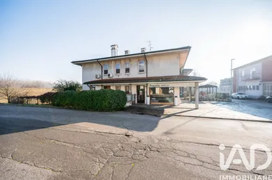 Negozio / locale commerciale in Gazzuolo