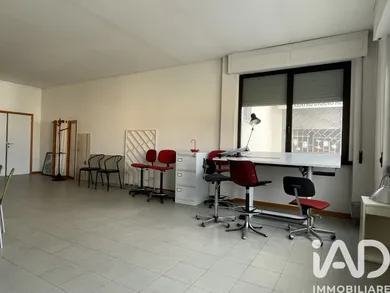 Shop/Premises commercial in Arezzo