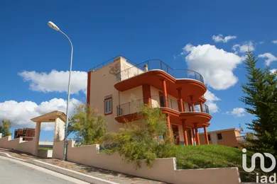 Chiatta / Casa galleggiante in Offida