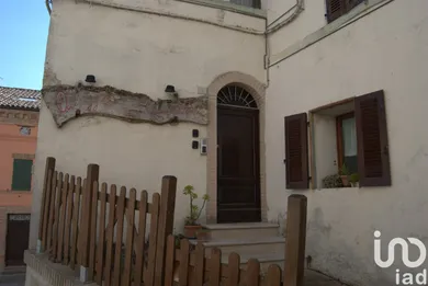 Building in Santa Maria Nuova