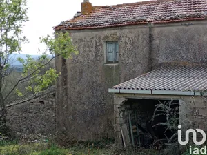 Edificio in Telti