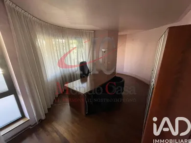Shop/Premises commercial in Rovereto