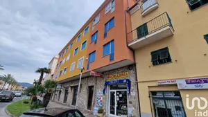 Shop/Premises commercial in Pietra Ligure