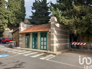 Shop/Premises commercial in Vado Ligure