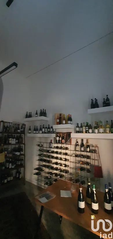 Shop/Premises commercial in Genova