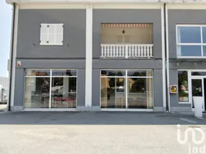 Shop/Premises commercial in Monte Porzio