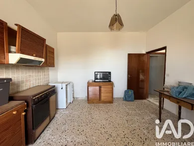 Casa di paese in Longobardi