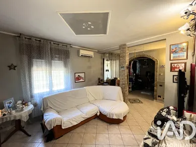 Casa / Villa  indipendente in Novi di Modena