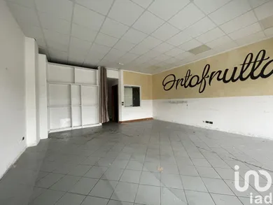 Shop/Premises commercial in Arezzo