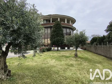 Land in Cisliano