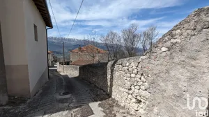 Village house in Barisciano