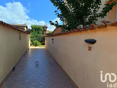 Casa / Villa  indipendente in Roma