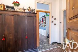 Appartamento 5 locali in Genova