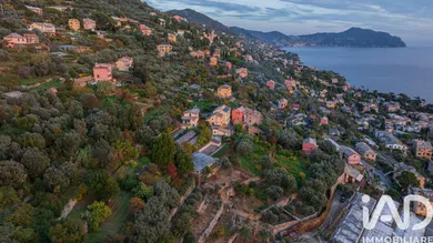 Cascina / Fattoria in Genova
