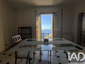 Apartment in Longobardi
