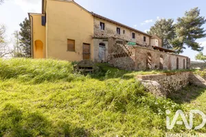 Posto auto in Collesalvetti