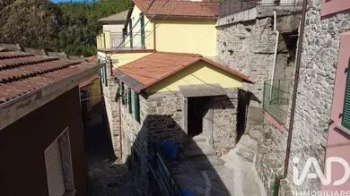 Villetta a schiera in Rocchetta di Vara