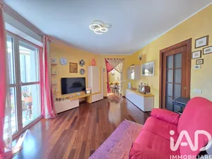 Apartment in Vado Ligure