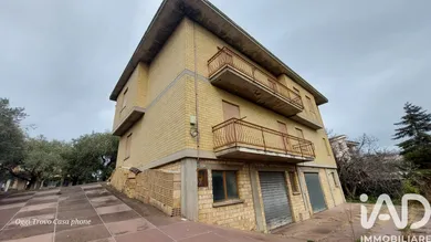 Casa/Villa in Castignano
