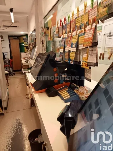 Shop/Premises commercial in Genova