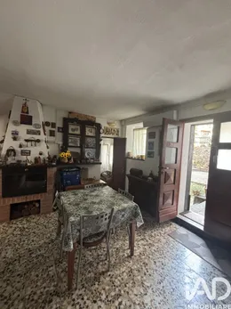 Village house in Carro