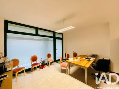 Shop/Premises commercial in Legnaro