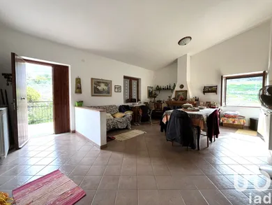 House in Longobardi