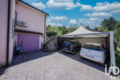Villetta a schiera in Traversetolo
