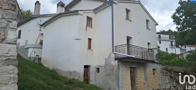 Village house in Torricella Sicura