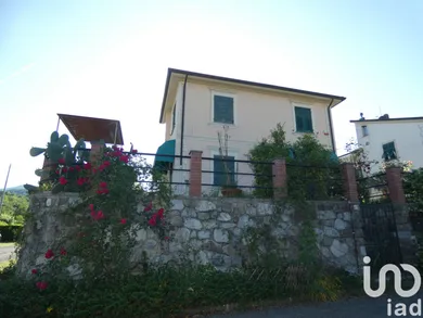 House in Varese Ligure