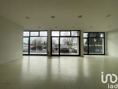 Negozio / locale commerciale in Arezzo