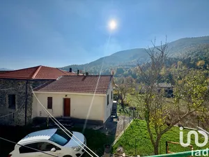 Village house in Calizzano