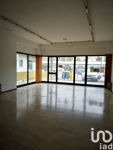 Shop/Premises commercial in Bellante