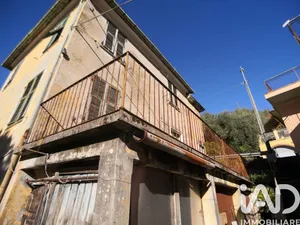 House in San Colombano Certenoli