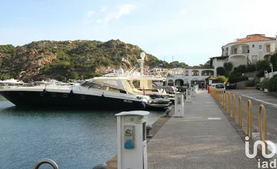 Shop/Premises commercial in Arzachena
