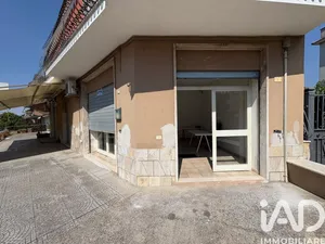 Negozio / locale commerciale in Marino