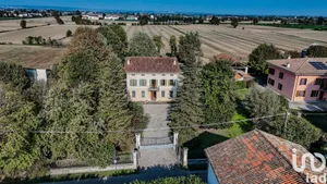 Townhouse in Ceresara