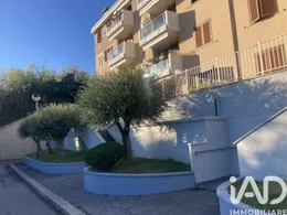 Appartamento 6 locali e più in Genova