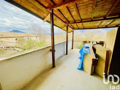 Village house in Prezza