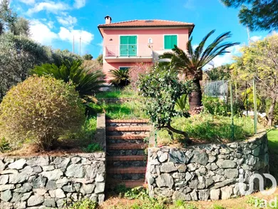 Villetta a schiera in Cogoleto