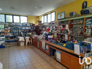 Negozio / locale commerciale in Castellalto