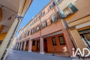 Shop/Premises commercial in Bologna