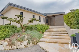 Cascina / Fattoria in Fermo