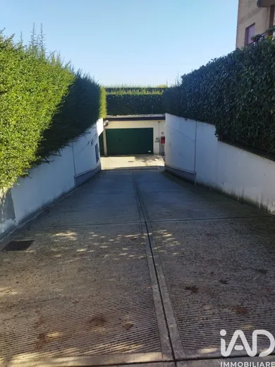 Posto auto in Varedo