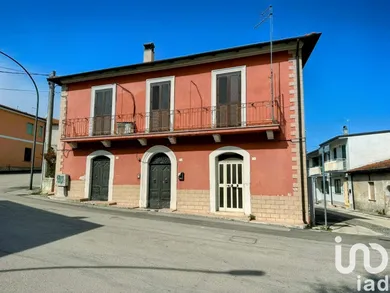 Casa/Villa in Ortucchio